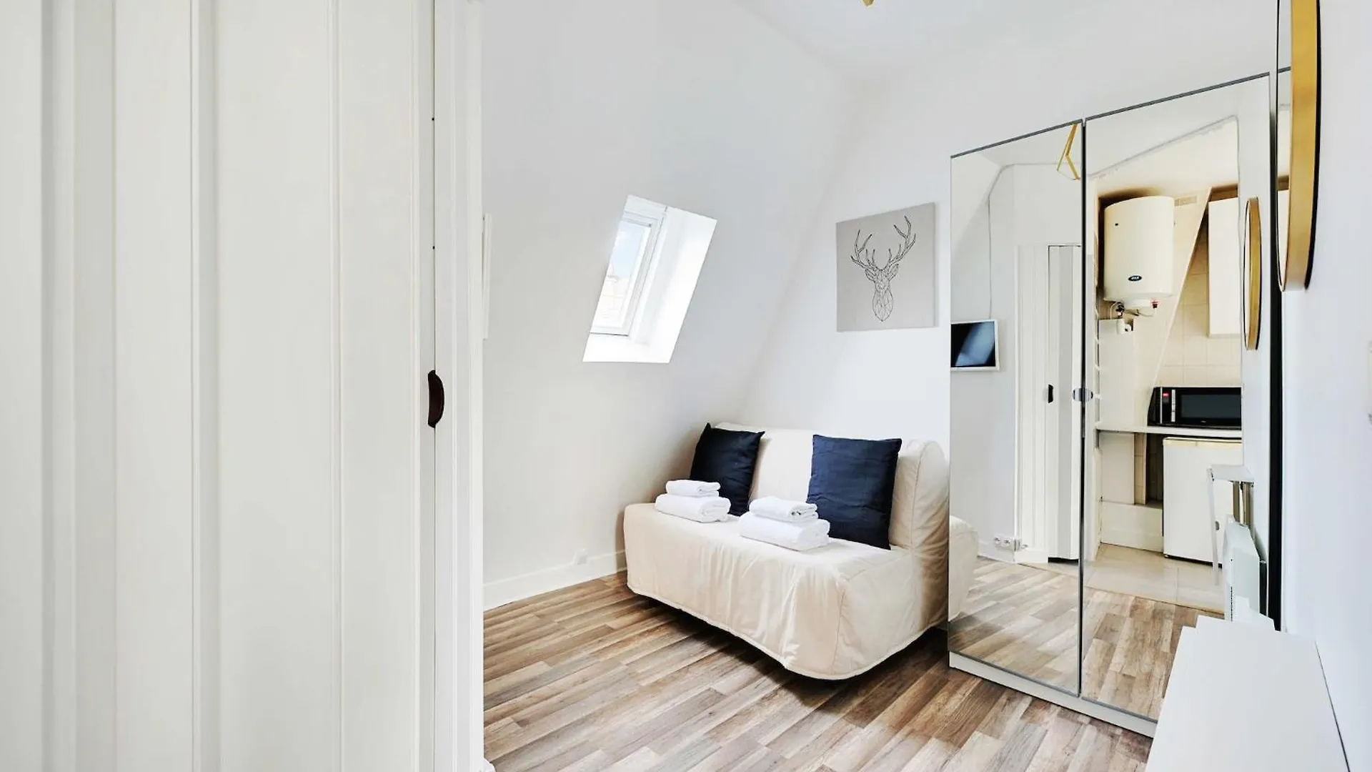 Cosy Studio Near Atelier Des Lumieres - 2P Paris 0*,  France